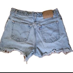 Vintage Levi’s 550 Red Tab Cut Off Shorts | High Rise | 80s 90s Denim 30" Waist